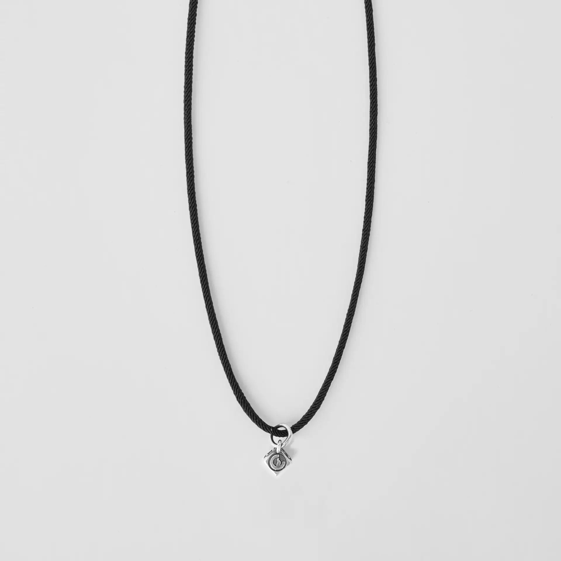 DOVE GEOMETRY NECKLACE